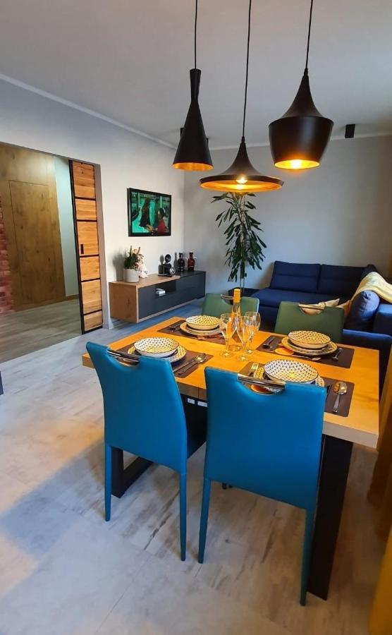 Апартаменты Apartament Luxloft Пеховице Экстерьер фото