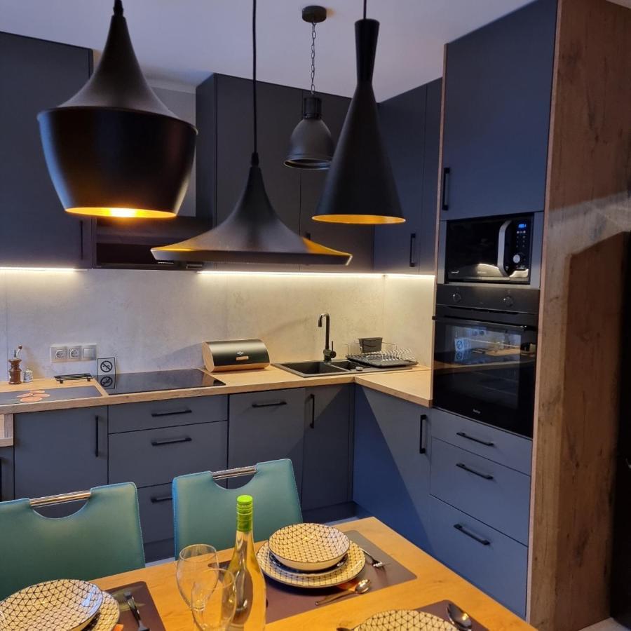 Апартаменты Apartament Luxloft Пеховице Экстерьер фото